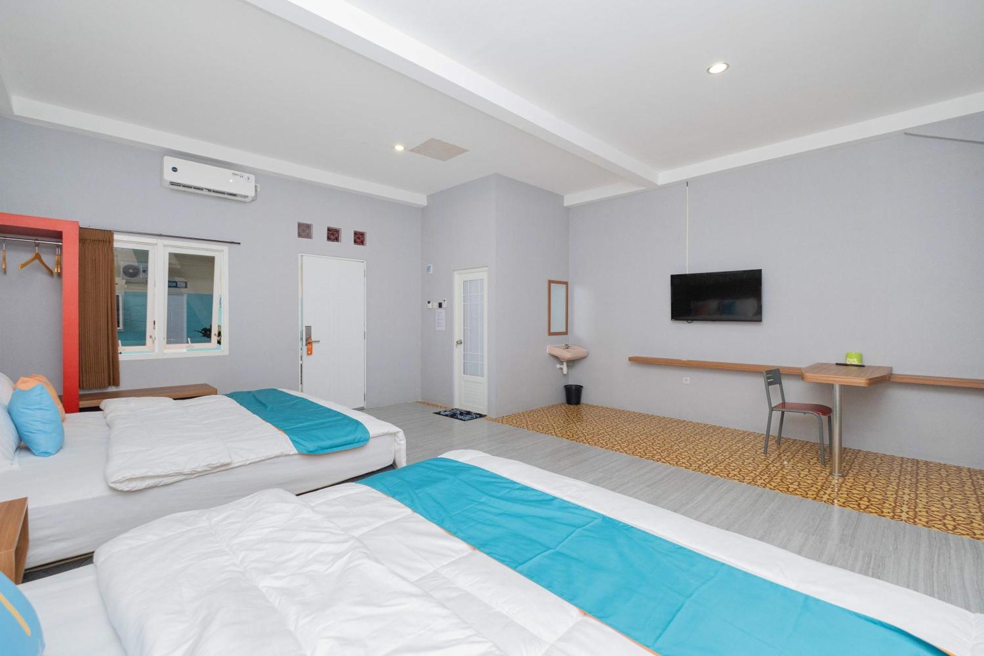Sans Wm Hotel Блітар Екстер'єр фото